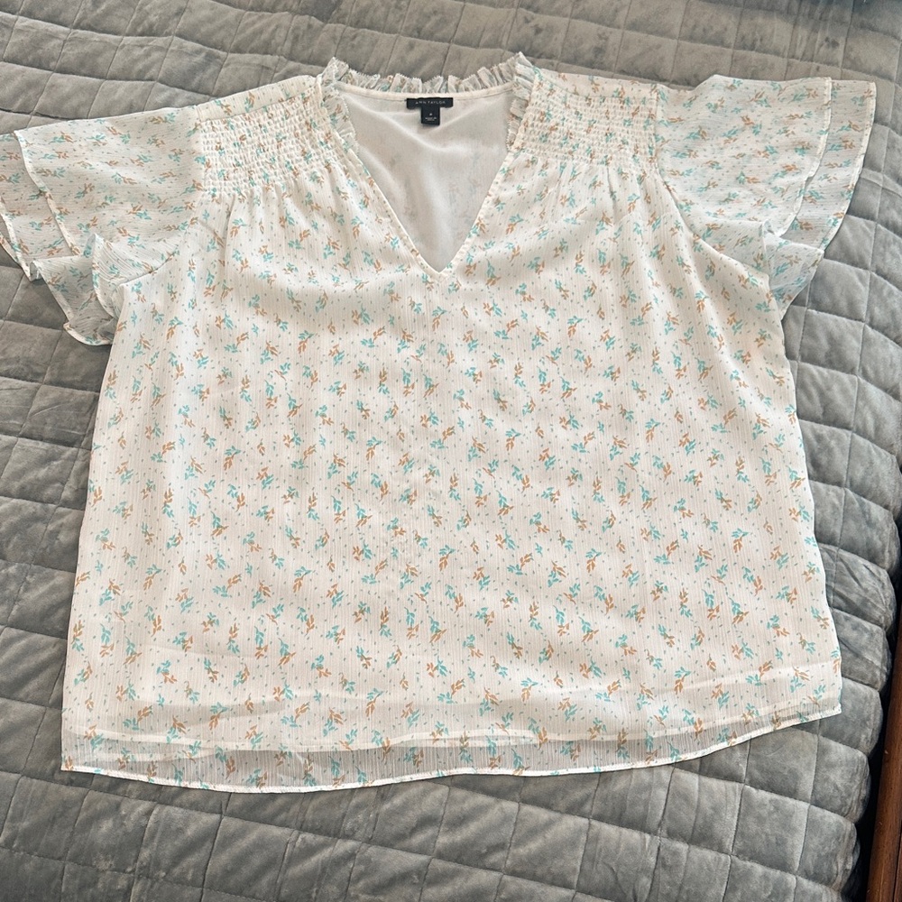 Ann Taylor White Floral Blouse with Ruffle Sleeves